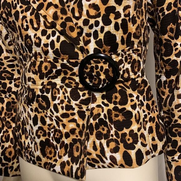 Vintage Isabella quilted animal print blazer jacket. Size 8 - Picture 2 of 16